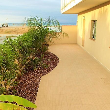 Apartamentos Voramar Castelldefels Luaran gambar