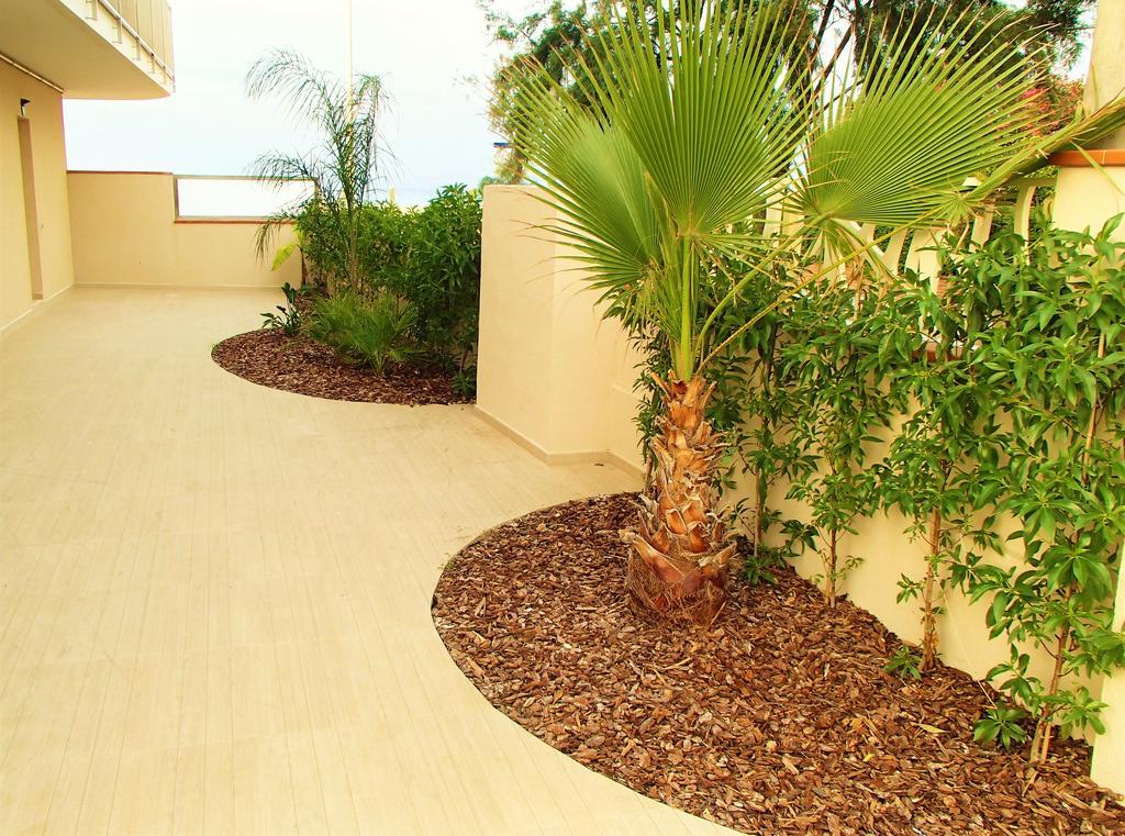 Apartamentos Voramar Castelldefels Luaran gambar