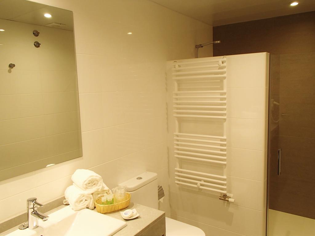 Apartamentos Voramar Castelldefels Luaran gambar