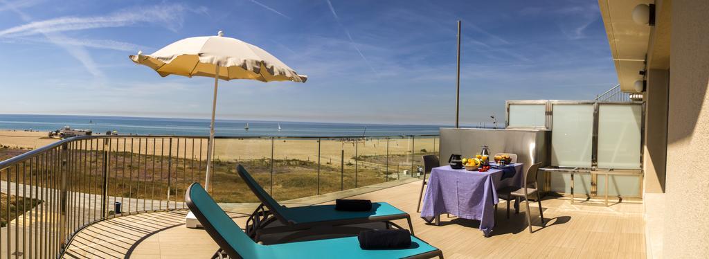Apartamentos Voramar Castelldefels Luaran gambar